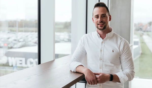 新闻 龙八国际--我们又增添了挖掘装载机的零部件